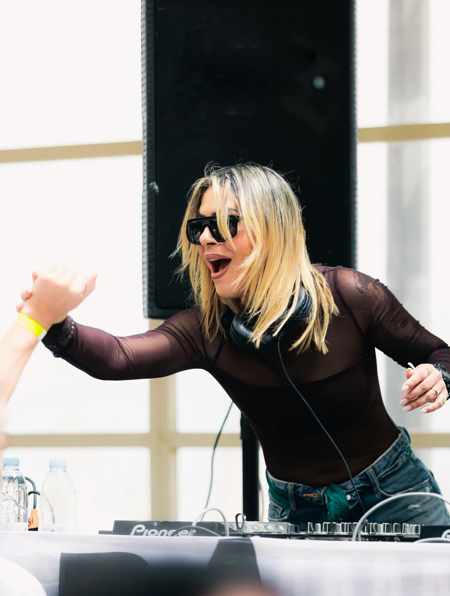 Live DJ